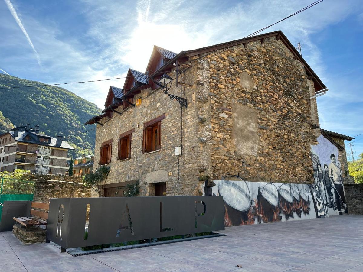 Apartament Rialp Amb Vistes Al Riu Noguera Pallaresa Ngoại thất bức ảnh